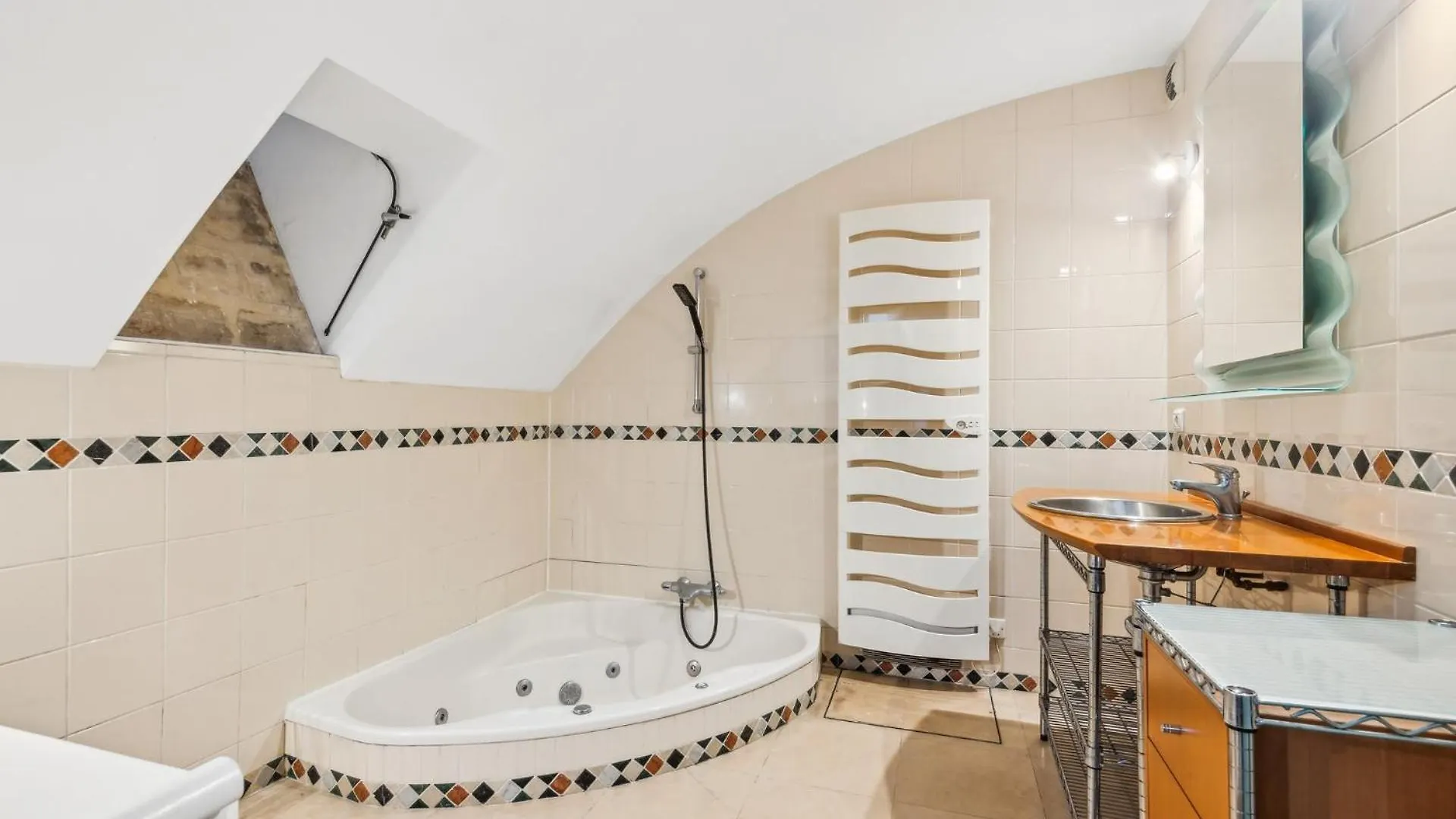 Апартаменты Loft De 80 M² Avec Jardin Privatif Париж